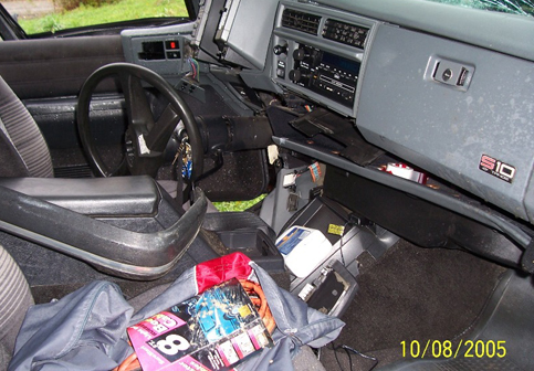 Chevy Blazer Crashed: Interior Pic