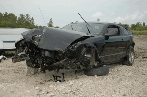 Mustang Crash: Goes Airborne Windsor, Ontario