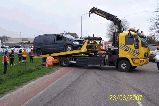 Mercedes Accident: On Tow Truck Kerkdriel, Netherlands