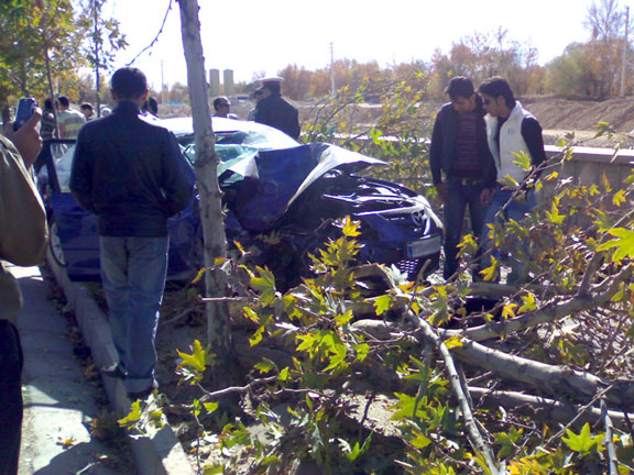 Iran car accident photo